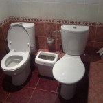 Toilettes mixtes sans cloison Bruxelles