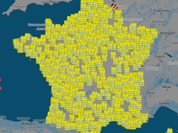 Gilets Jaunes 286000 Manifestants En France Une