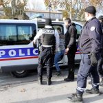gilets-jaunes-plusieurs-arrestations-aux-abords-de-la-prefecture-d-avignon-1545500551
