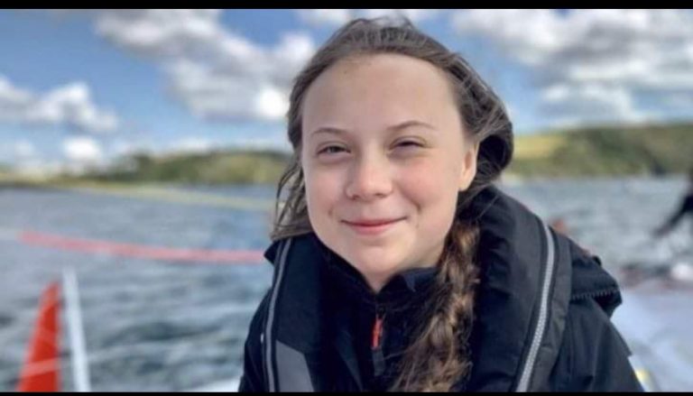 Tonteux: Greta Thunberg expire TOUS LES JOURS du CO2