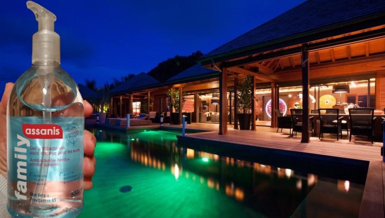 Laeticia échange sa villa Jade contre un flacon de gel hydroalcoolique