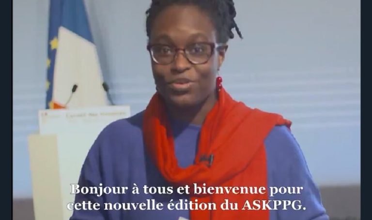 Sibeth N&rsquo;Daye appelle à courir à reculons pour éviter le Coronavirus pendant son jogging