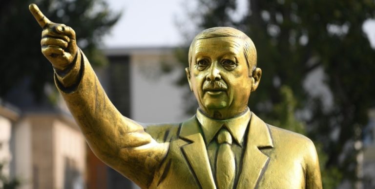 Polémique à Strasbourg : faut-il déboulonner la statue d&rsquo;Hitler?