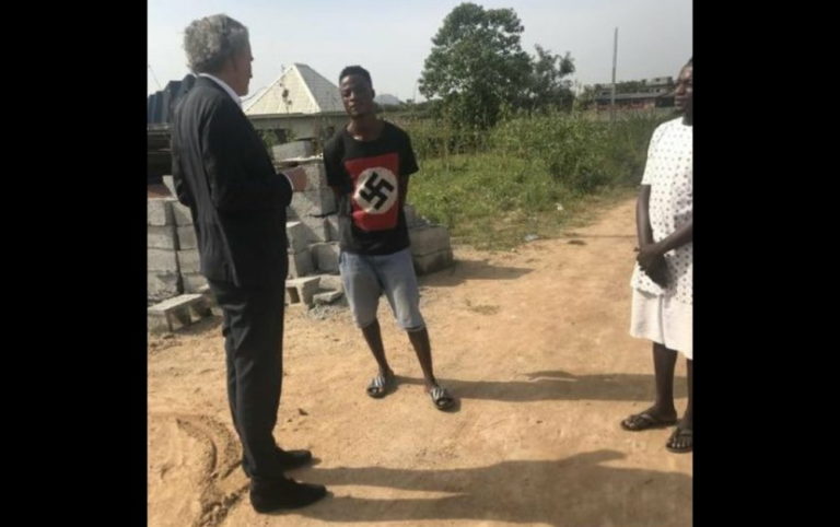 Accusé d&rsquo;antisémitisme, un agriculteur ougandais manchot doit indemniser BHL à hauteur de 6000$