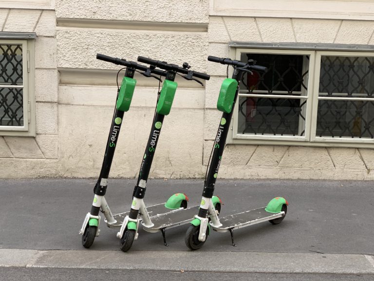 Fast & Furious 10 : Paris and the trottinettes on fire