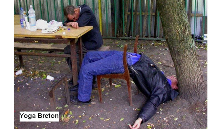 Variant breton du Coronavirus: il se soigne à l&rsquo;alcool pur, les Bretons rassurés