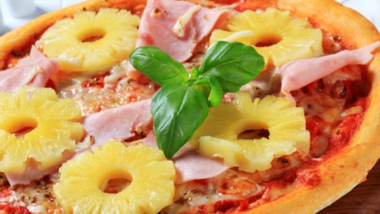 Le pass sanitaire ne suffira pas pour commander une pizza ananas