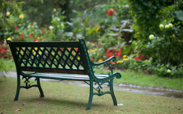 L’achat d’un banc d’extérieur ajoutera la touche finale à votre projet