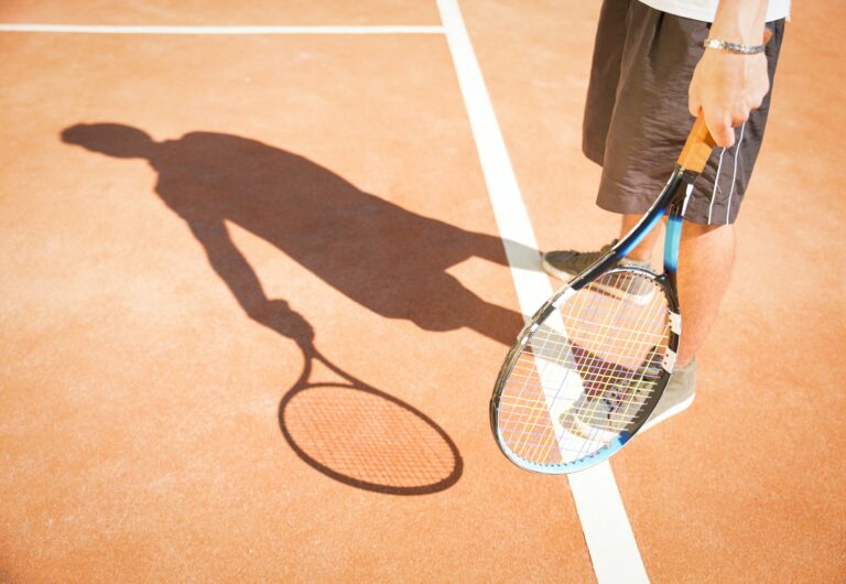 Les Français à Roland-Garros : une relation passionnelle qui dépasse le tennis
