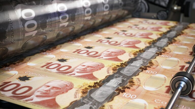 Économie : imprimer plus d&rsquo;argent ne résout toujours pas la pauvreté