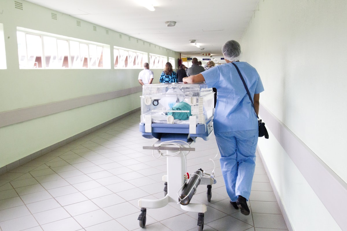 Un patient guérit tout seul, la science exige des explications