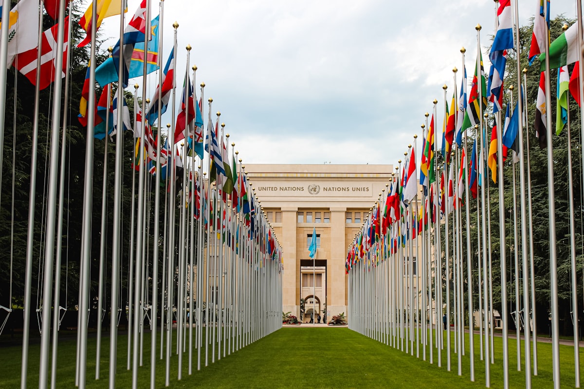 La paix mondiale sauvée par un traducteur qui a menti aux deux parties